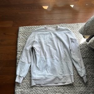 Lululemon size XS white crew! Worn 3x!! Perfect condition